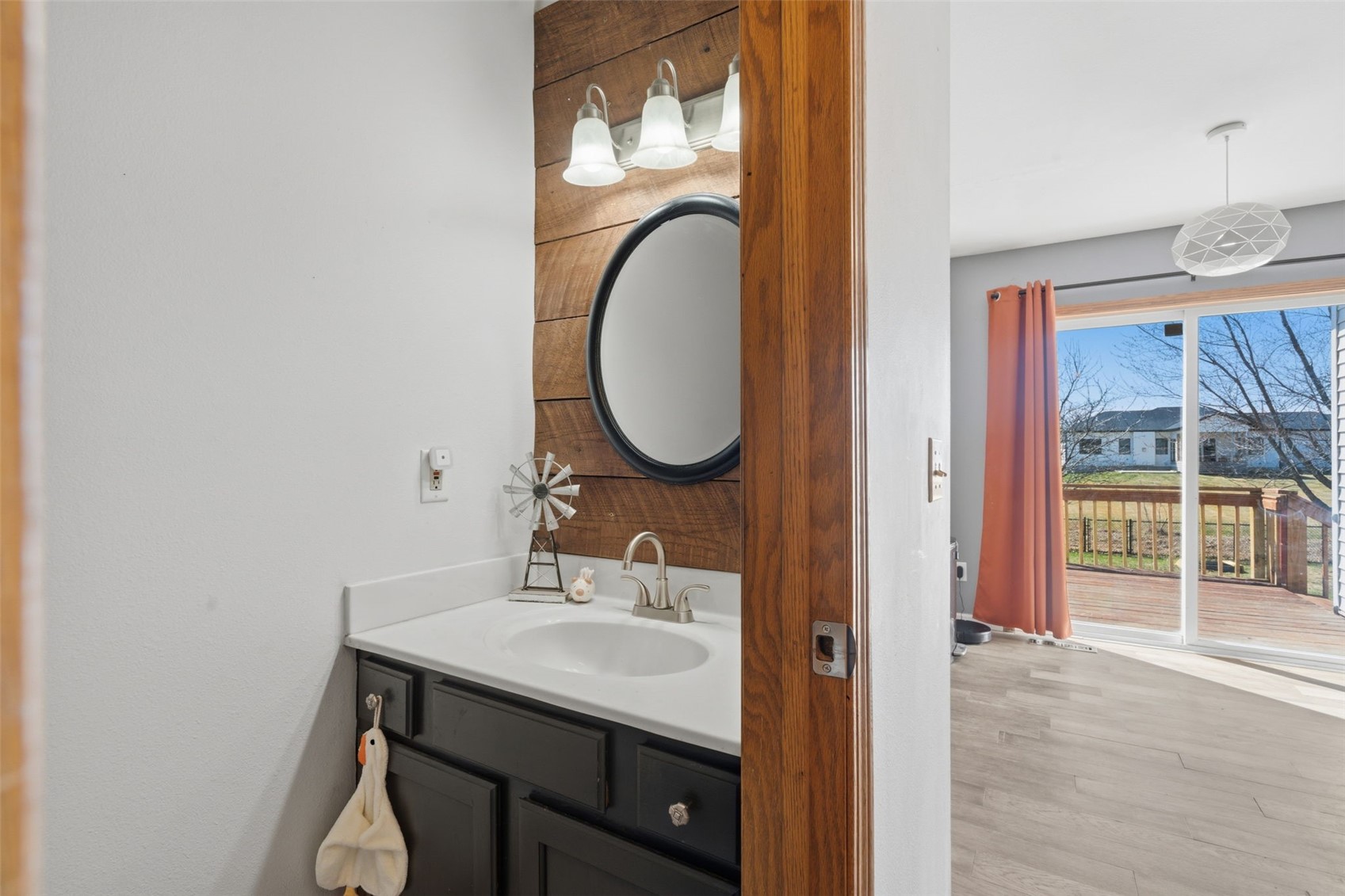 1255 Pacific Street Ely IA 52227