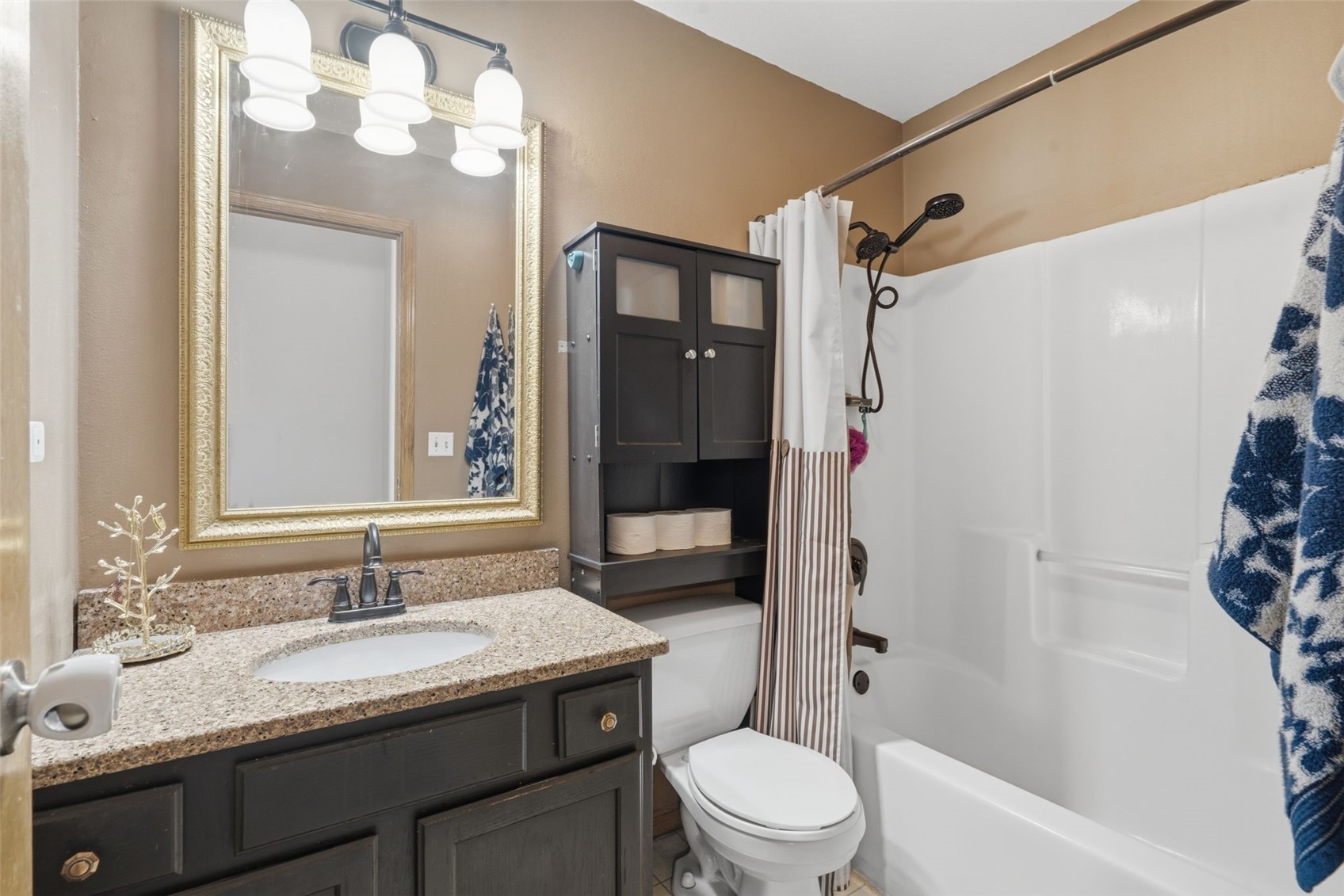 1255 Pacific Street Ely IA 52227
