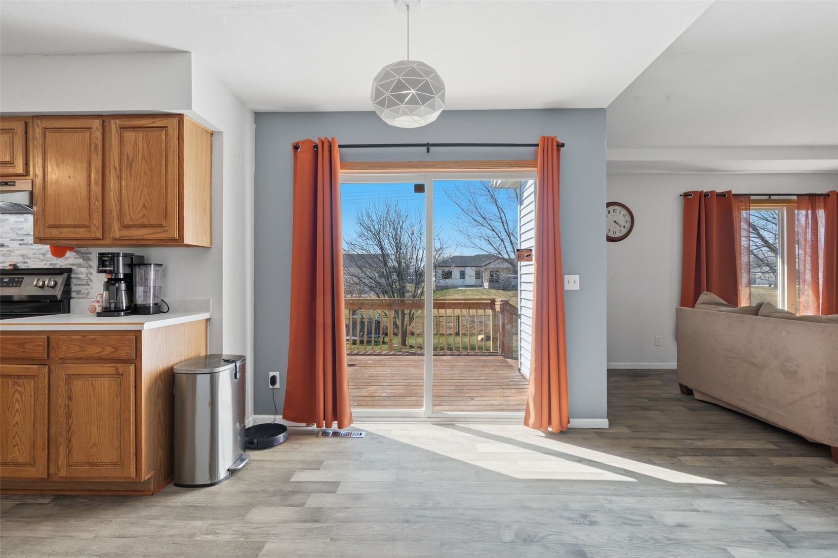 1255 Pacific Street Ely IA 52227