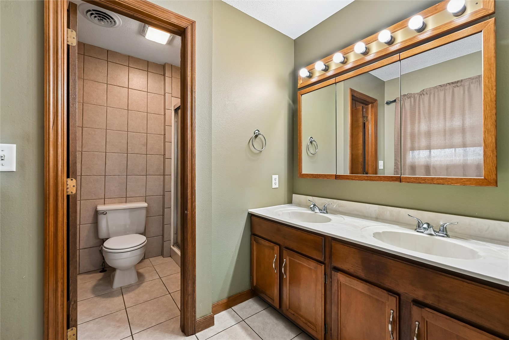 6907 Terrazzo Drive NW Cedar Rapids IA 53405