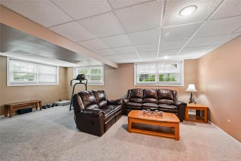6907 Terrazzo Drive NW Cedar Rapids IA 53405