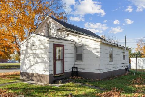 1215 5th Avenue Vinton IA 52349