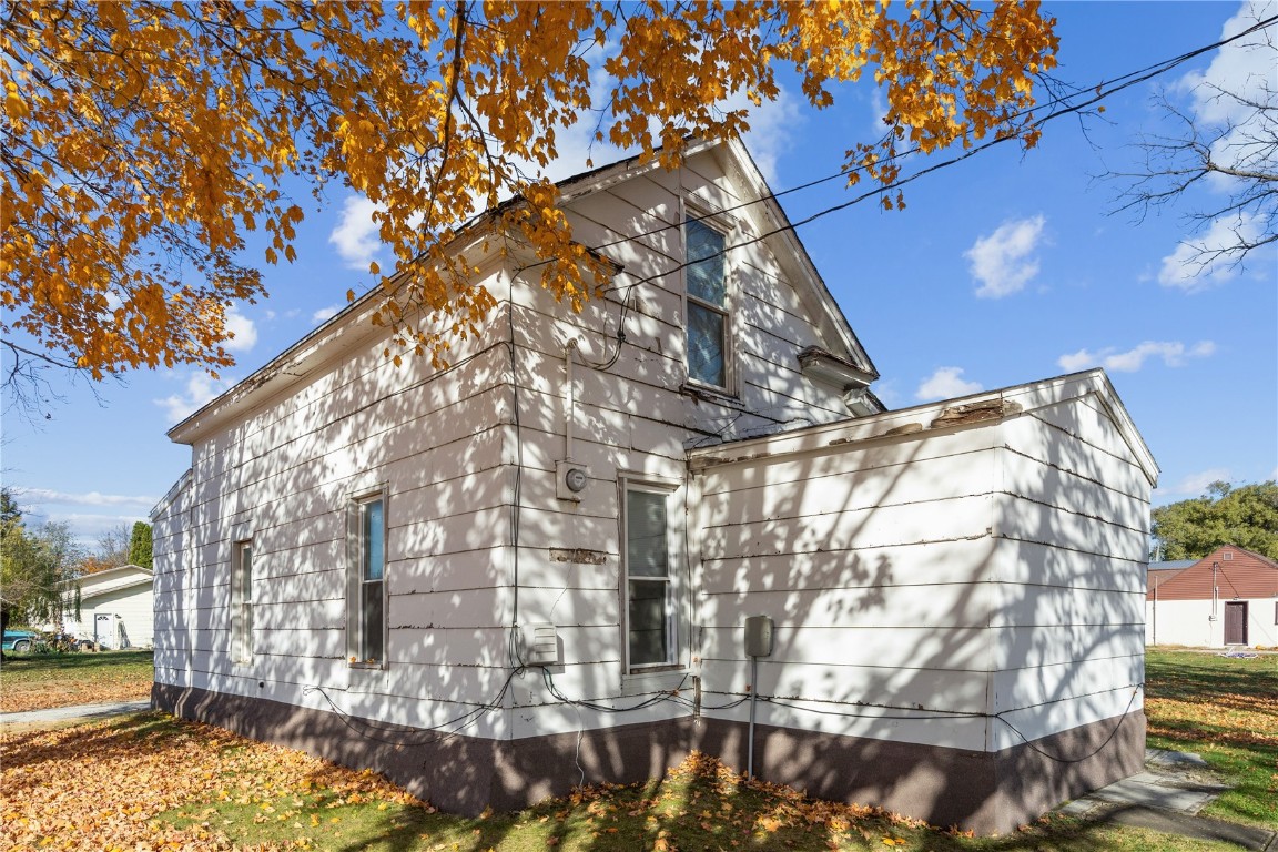 1215 5th Avenue Vinton IA 52349