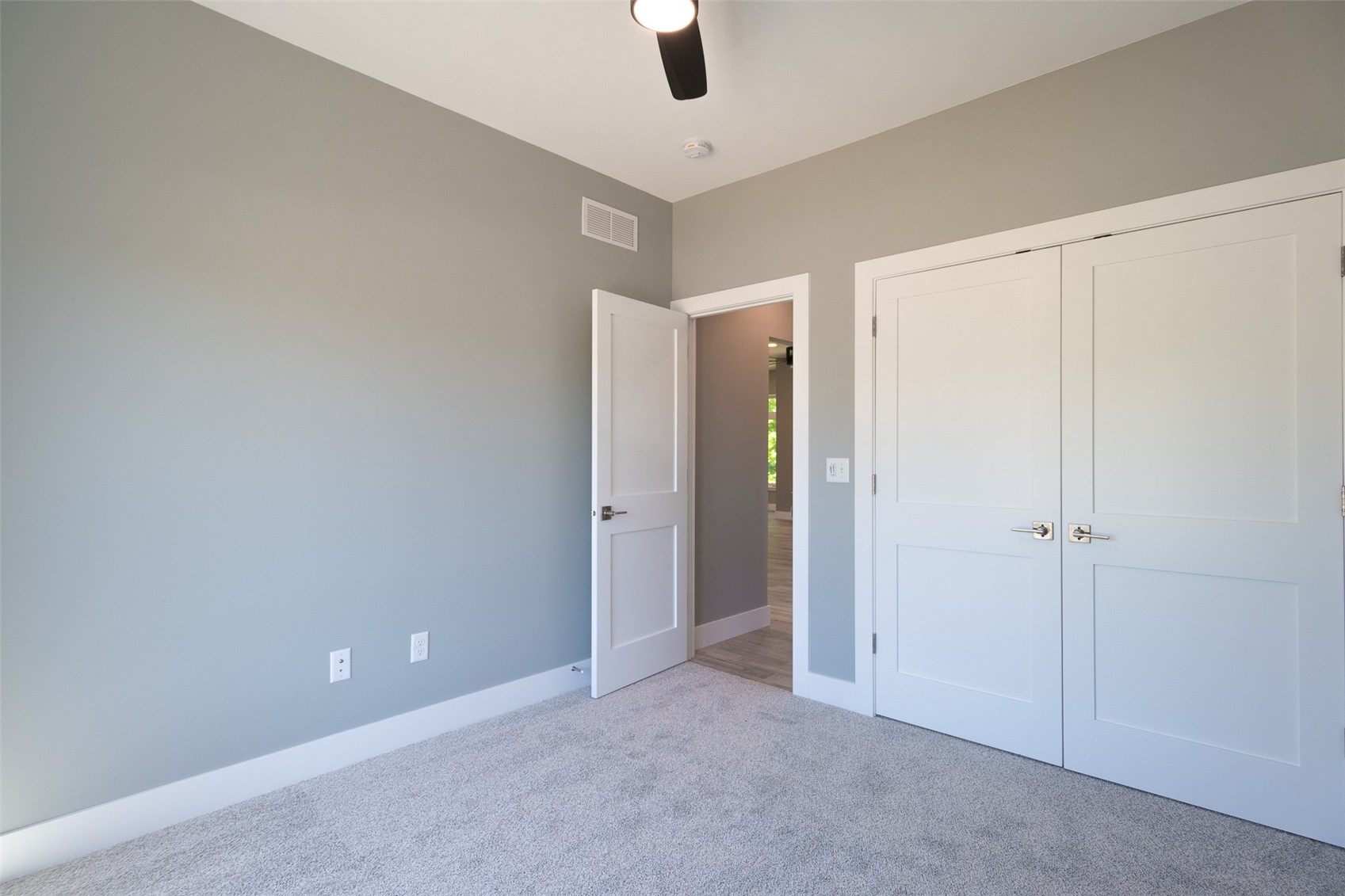3067 Ridgeview Circle Coralville IA 52241