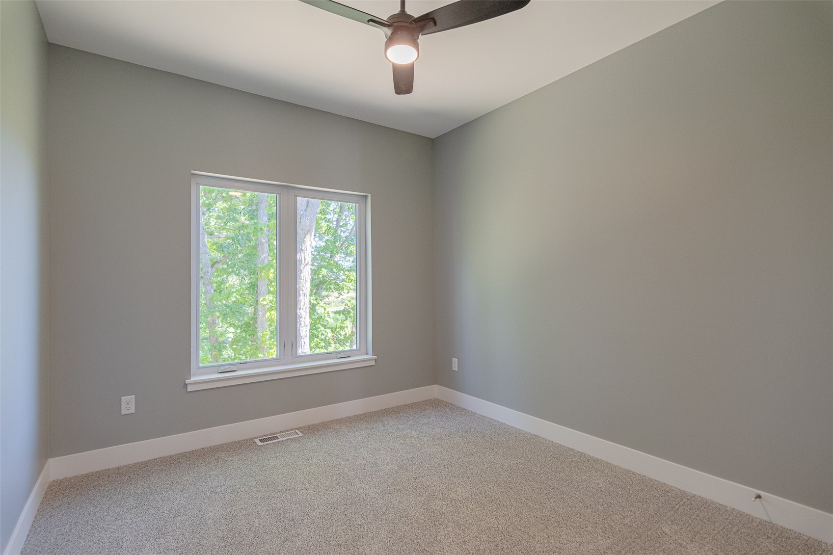 3067 Ridgeview Circle Coralville IA 52241