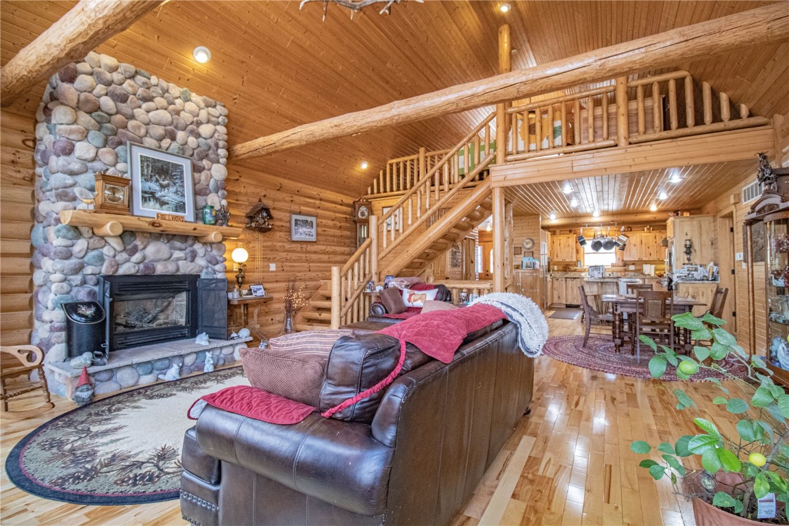 8897 20th Avenue Monmouth IA 52309