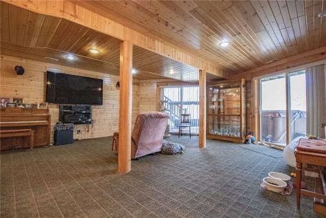 8897 20th Avenue Monmouth IA 52309