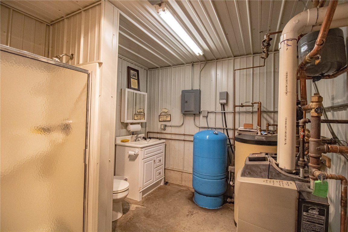 8897 20th Avenue Monmouth IA 52309