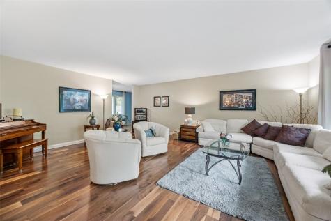 2020 Cottage Glen Road SE Cedar Rapids IA 52403