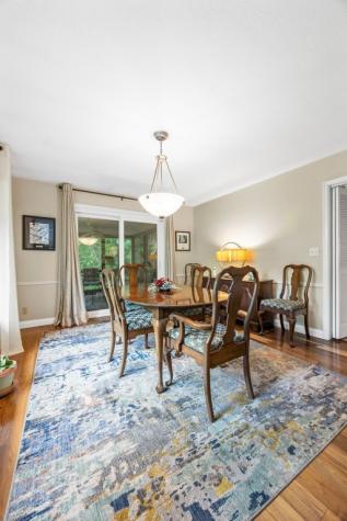 2020 Cottage Glen Road SE Cedar Rapids IA 52403