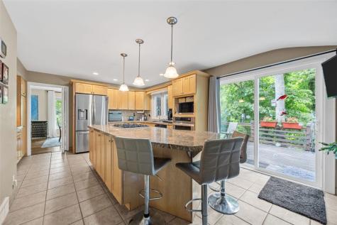 2020 Cottage Glen Road SE Cedar Rapids IA 52403