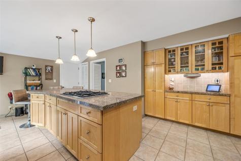 2020 Cottage Glen Road SE Cedar Rapids IA 52403