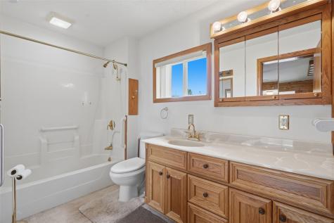 14 Greene Street Walker IA 52352