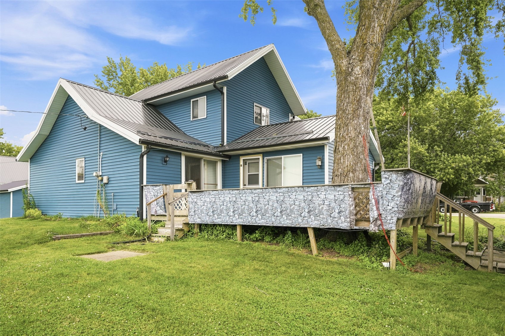 14 Greene Street Walker IA 52352