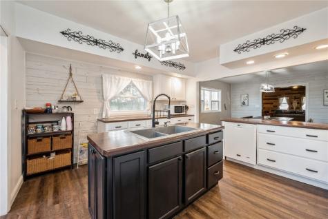 3673 Lewis Bottoms Road Shellsburg IA 52332