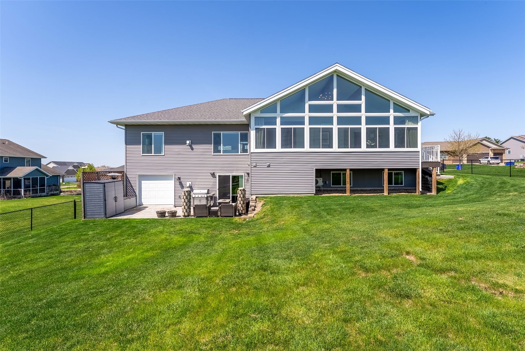 2040 Stone Creek Circle North Liberty IA 52317