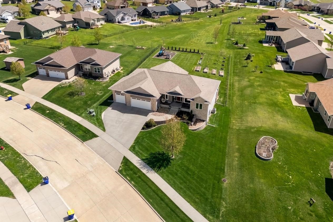 2040 Stone Creek Circle North Liberty IA 52317