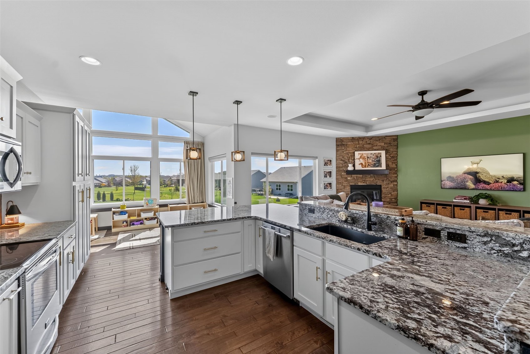 2040 Stone Creek Circle North Liberty IA 52317