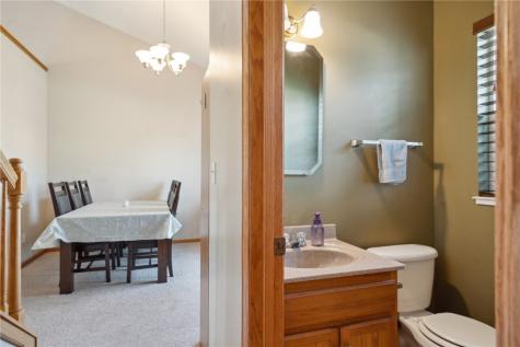 6911 Springwood Place NW Cedar Rapids IA 52404