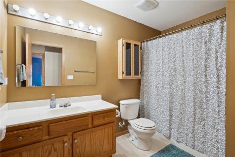 6911 Springwood Place NW Cedar Rapids IA 52404