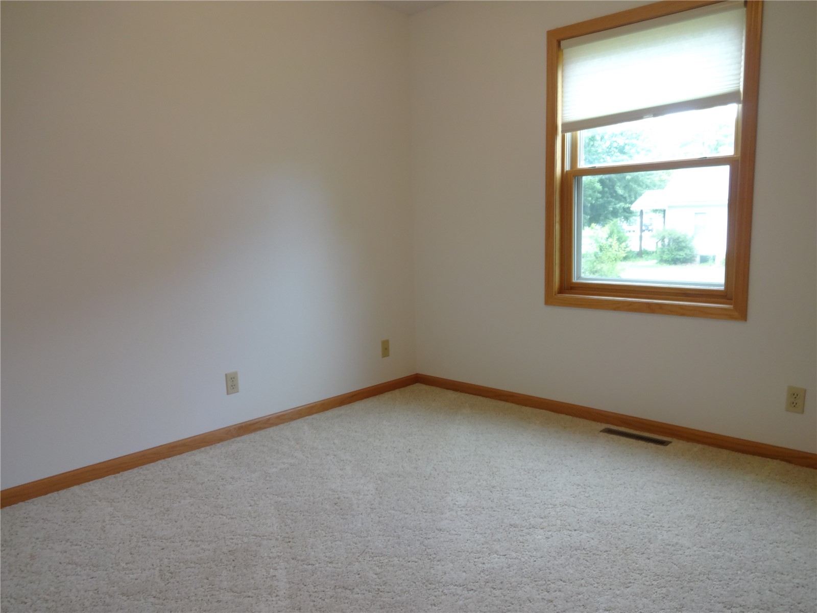 680 W Washington Street Marengo IA 52301