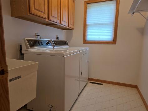 680 W Washington Street Marengo IA 52301