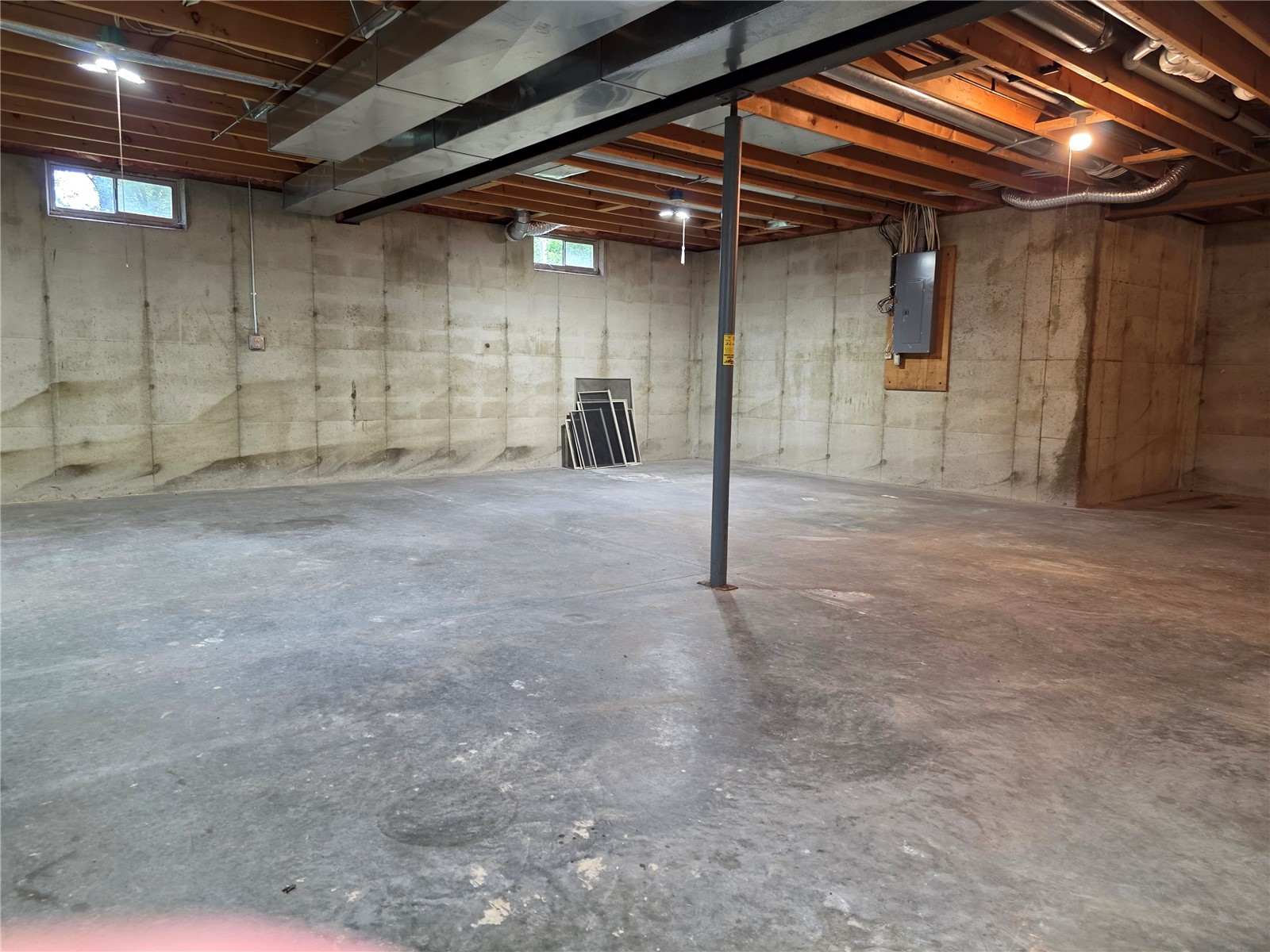 680 W Washington Street Marengo IA 52301