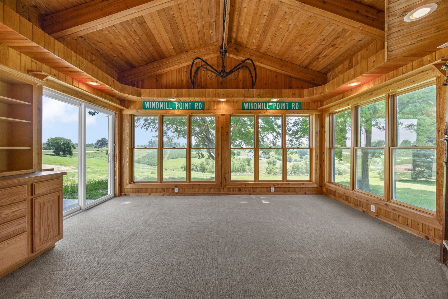 9941 Forest Chapel Road Anamosa IA 52205
