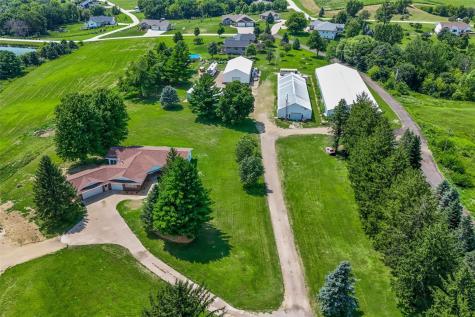 9941 Forest Chapel Road Anamosa IA 52205