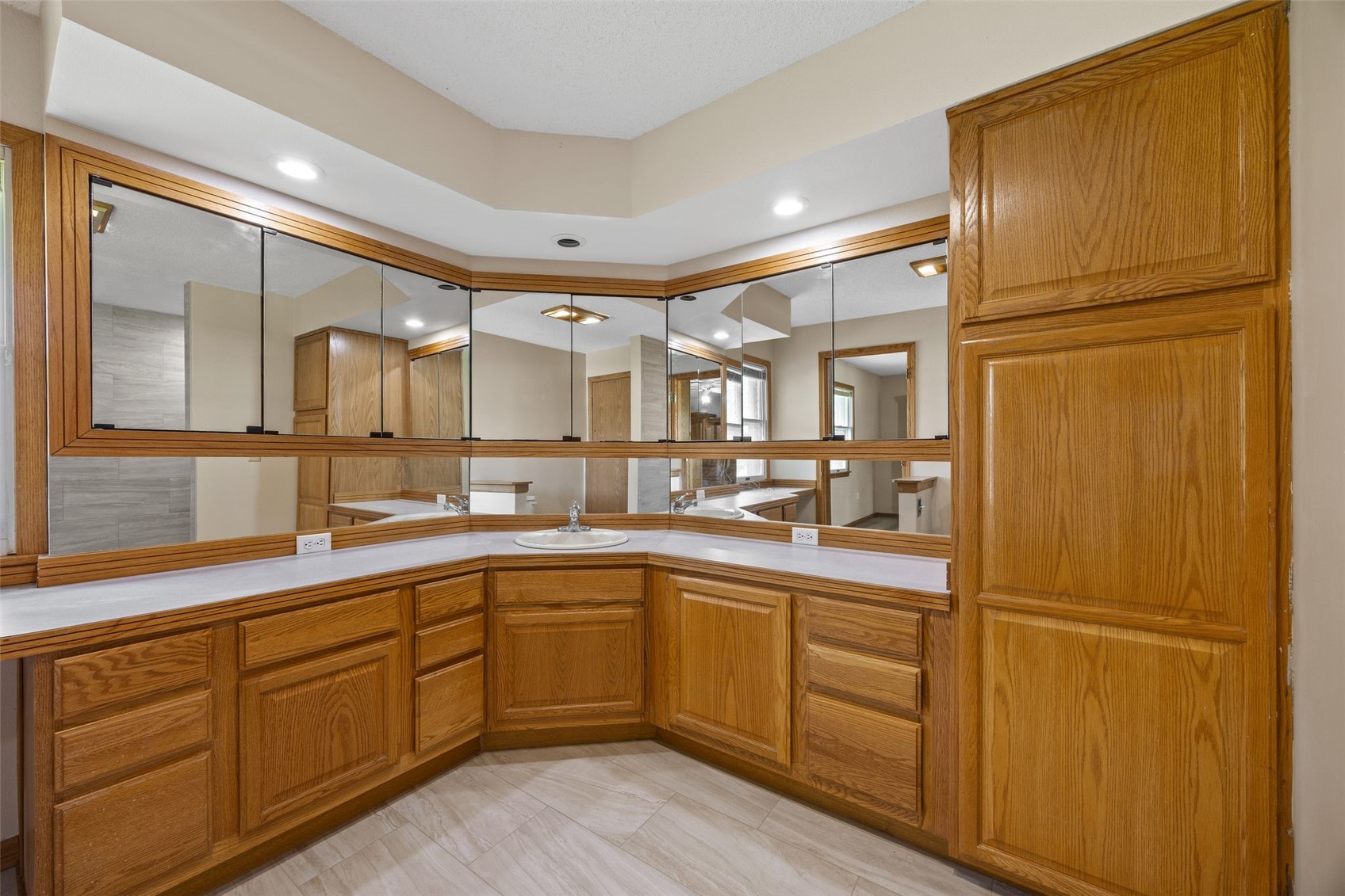 9941 Forest Chapel Road Anamosa IA 52205