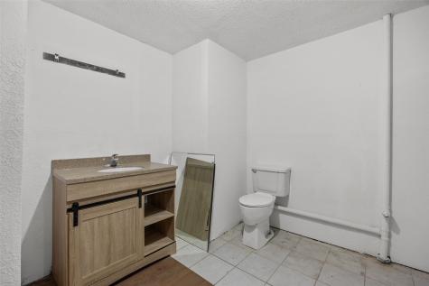 9941 Forest Chapel Road Anamosa IA 52205