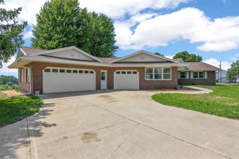 9941 Forest Chapel Road Anamosa IA 52205