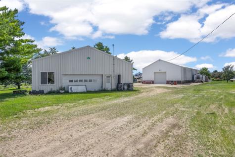 9941 Forest Chapel Road Anamosa IA 52205