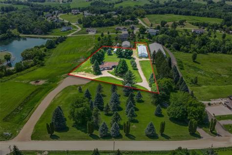 9941 Forest Chapel Road Anamosa IA 52205