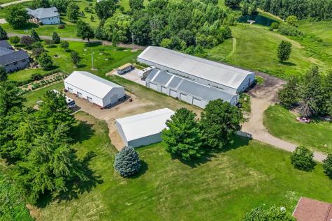 9941 Forest Chapel Road Anamosa IA 52205