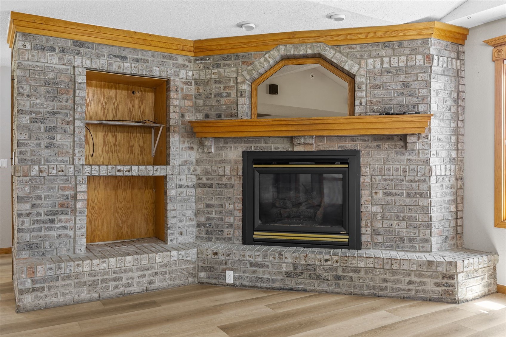 9941 Forest Chapel Road Anamosa IA 52205
