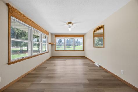 9941 Forest Chapel Road Anamosa IA 52205
