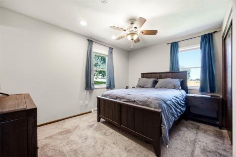 4900 Cedar View Drive Cedar Rapids IA 52404