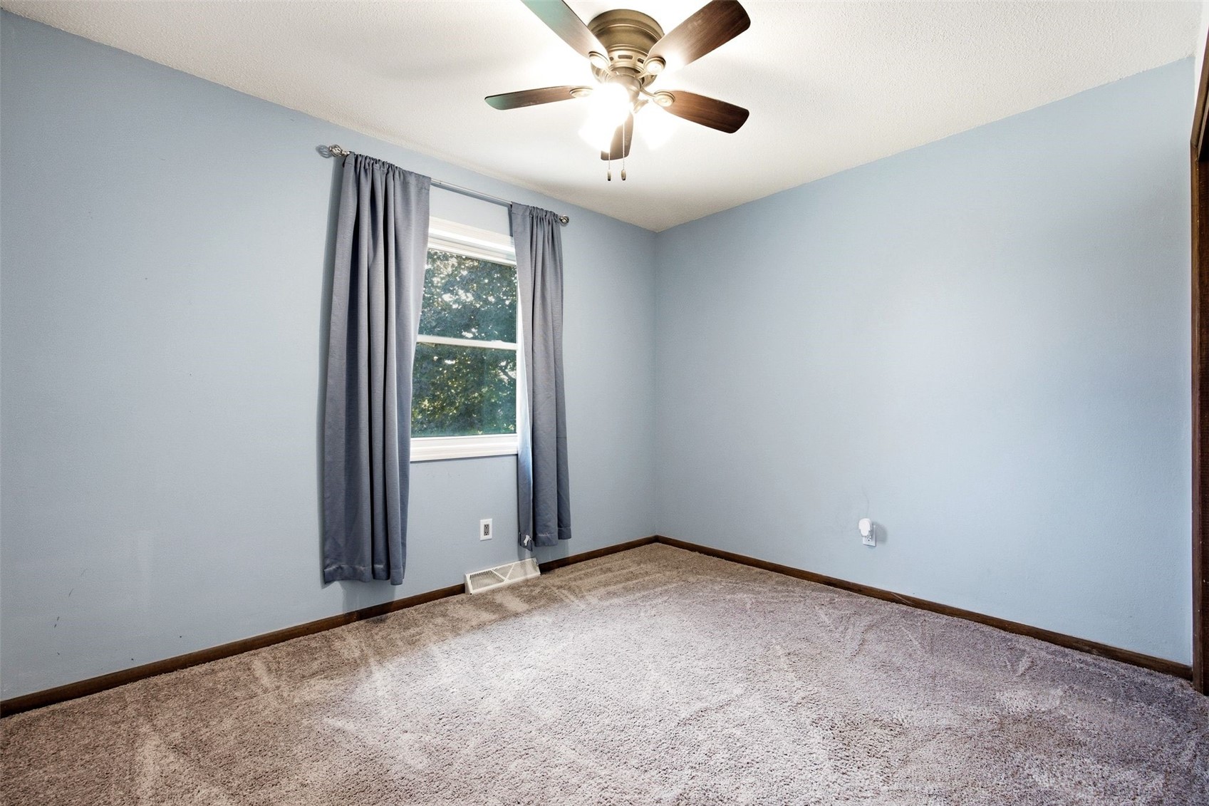 4900 Cedar View Drive Cedar Rapids IA 52404
