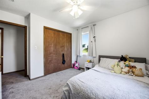 4900 Cedar View Drive Cedar Rapids IA 52404