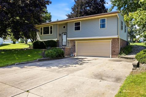 4900 Cedar View Drive Cedar Rapids IA 52404