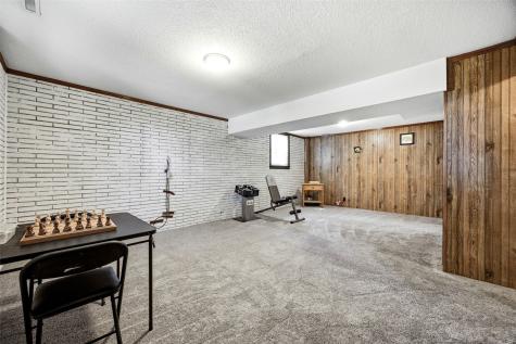 4900 Cedar View Drive Cedar Rapids IA 52404