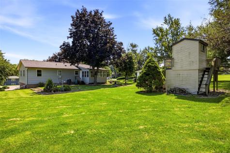 4900 Cedar View Drive Cedar Rapids IA 52404