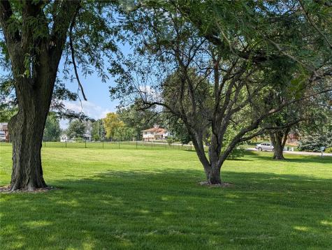 4900 Cedar View Drive Cedar Rapids IA 52404