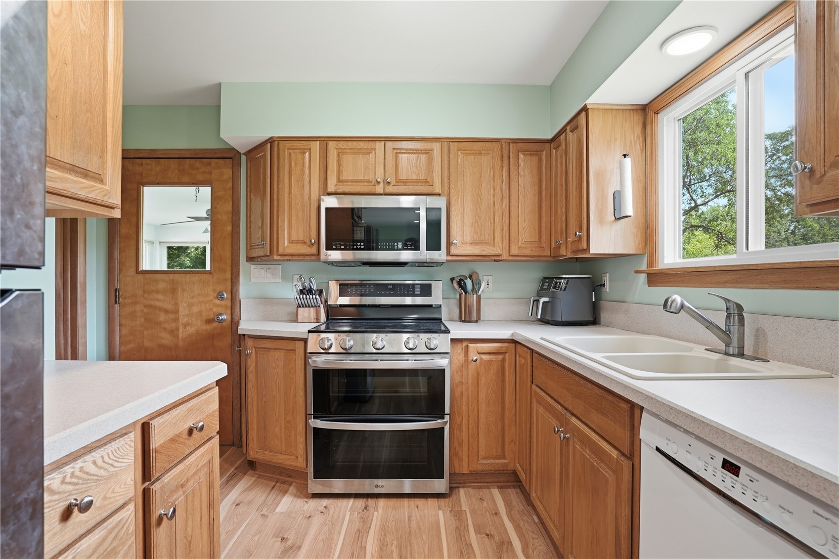 720 Lisbon Road NE Mt Vernon IA 52314