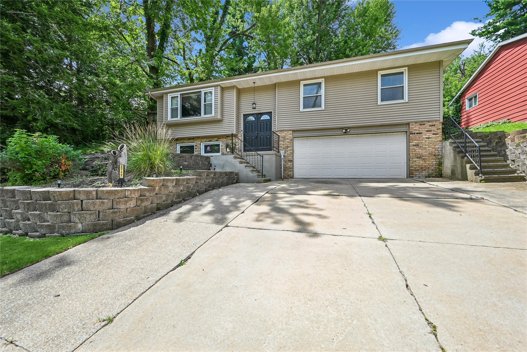 2717 Westwood Drive NW Cedar Rapids IA 52405