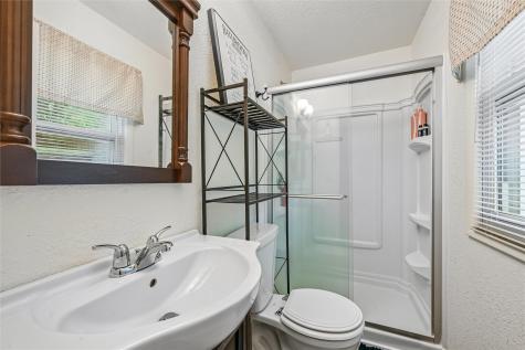 2717 Westwood Drive NW Cedar Rapids IA 52405