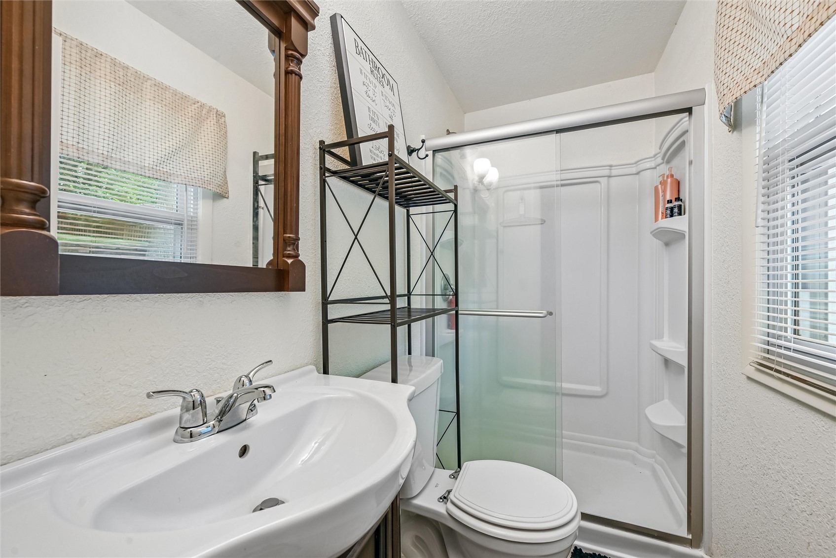 2717 Westwood Drive NW Cedar Rapids IA 52405