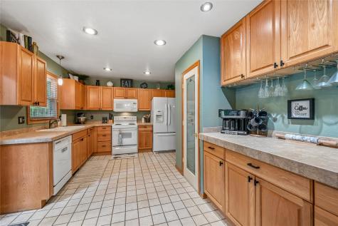 2717 Westwood Drive NW Cedar Rapids IA 52405