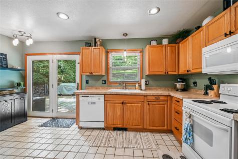 2717 Westwood Drive NW Cedar Rapids IA 52405